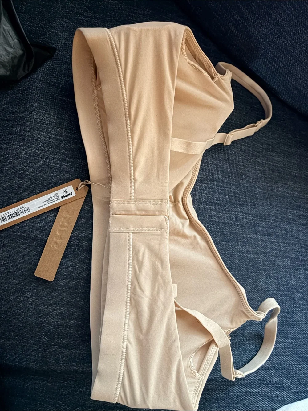 SKIMS Fits Everybody Mastectomy Scoop Bralette - Picture 2 of 4